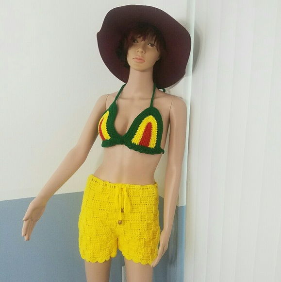 Brandnew crotchet Bralette and shorts - Picture 2 of 3